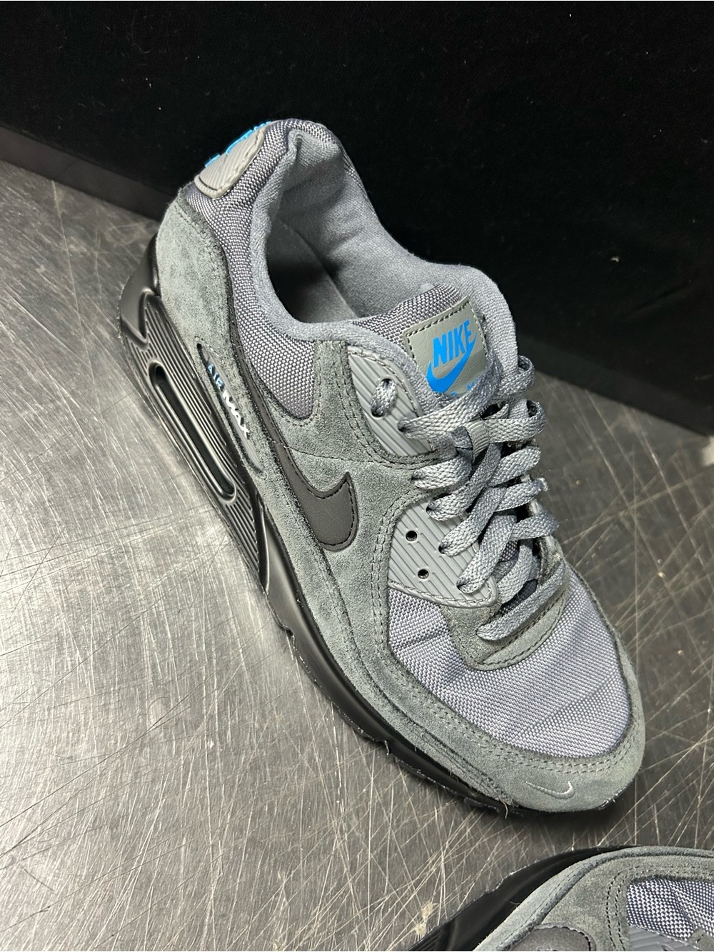 Nike Air Max 90 Size 8 Men - Picture 8 of 11